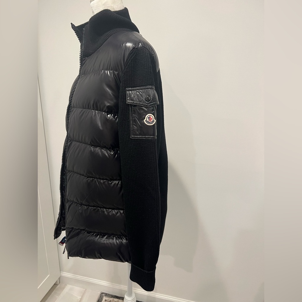 NWT MONCLER
Puffer Knit Cardigan